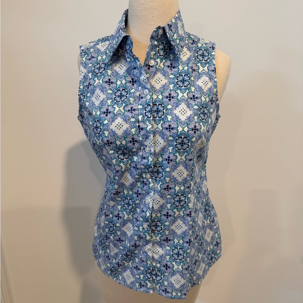 Blue and White Fitted Sleeveless Button Down Top, NWOT